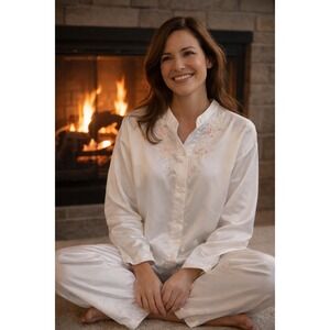 Vintage Natori White Satin Floral Embroidered Button Up Pajama Set size Small